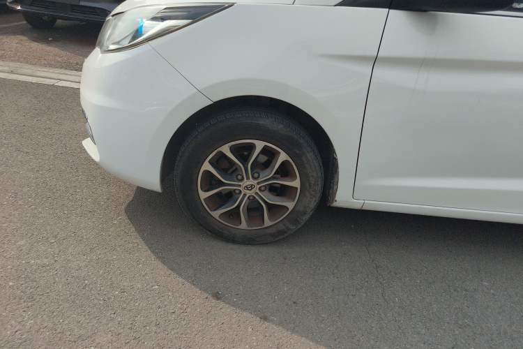 Used CHANGAN KAICHENG Oushang A600 2017 1.5L Manual Standard Edition Left Front Wheel Hub
