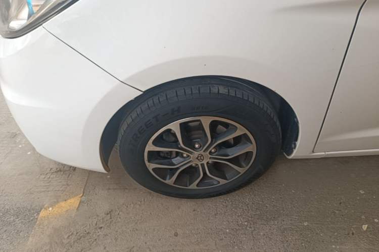 Used CHANGAN KAICHENG Oushang A600 2017 1.5L Manual Standard Edition Left Front Wheel Hub