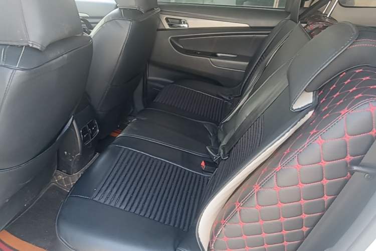 Used CHANGAN KAICHENG Oushang A600 2017 1.5L Manual Standard Edition Left Rear Seat