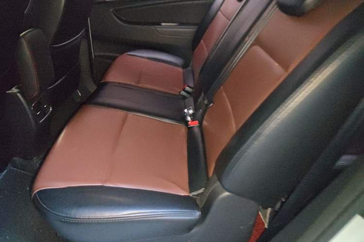 Used CHANGAN KAICHENG Oushang A600 2017 1.5L Manual Standard Edition Left Rear Seat