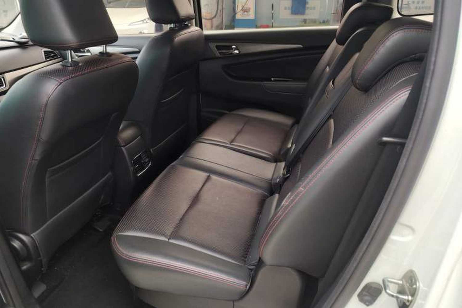 Used CHANGAN KAICHENG Oushang A600 2017 1.5L Manual Luxury Model Left Rear Seat