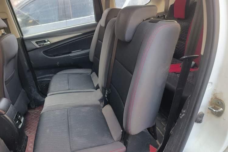 Used CHANGAN KAICHENG Oushang A600 2017 1.5L Manual Standard Edition Left Rear Seat