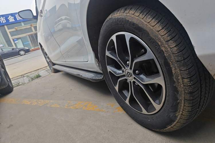 Used CHANGAN KAICHENG Oushang A600 2017 1.5L Manual Luxury Model Left Side Sill