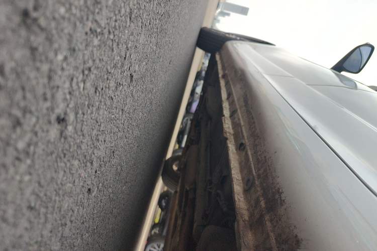 Used CHANGAN KAICHENG Oushang A600 2017 1.5L Manual Standard Edition Left Side Sill