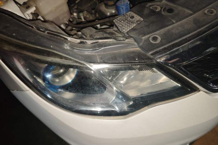 Used CHANGAN KAICHENG Oushang A600 2017 1.5L Manual Luxury Model Right Front Headlight