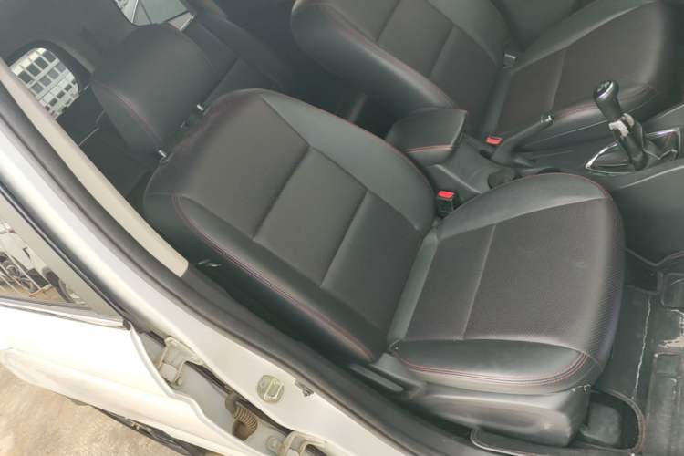 Used CHANGAN KAICHENG Oushang A600 2017 1.5L Manual Luxury Model Right Front Seat