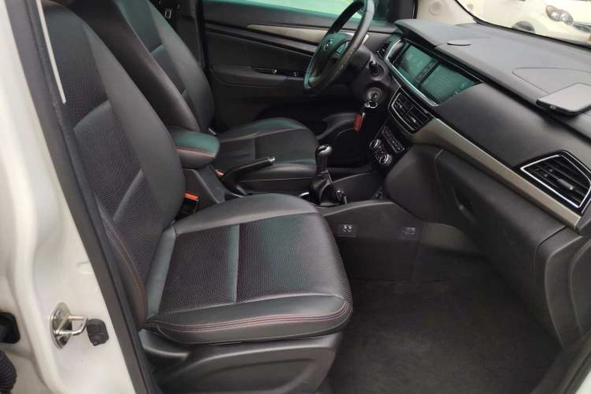 Used CHANGAN KAICHENG Oushang A600 2017 1.5L Manual Luxury Model Right Front Seat