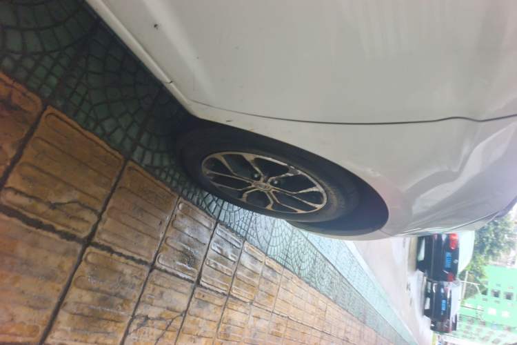 Used CHANGAN KAICHENG Oushang A600 2017 1.5L Manual Luxury Model Right Front Wheel Hub