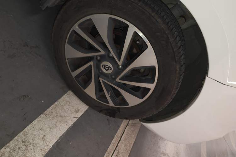 Used CHANGAN KAICHENG Oushang A600 2017 1.5L Manual Luxury Model Right Front Wheel Hub