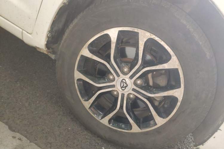 Used CHANGAN KAICHENG Oushang A600 2017 1.5L Manual Standard Edition Right Front Wheel Hub