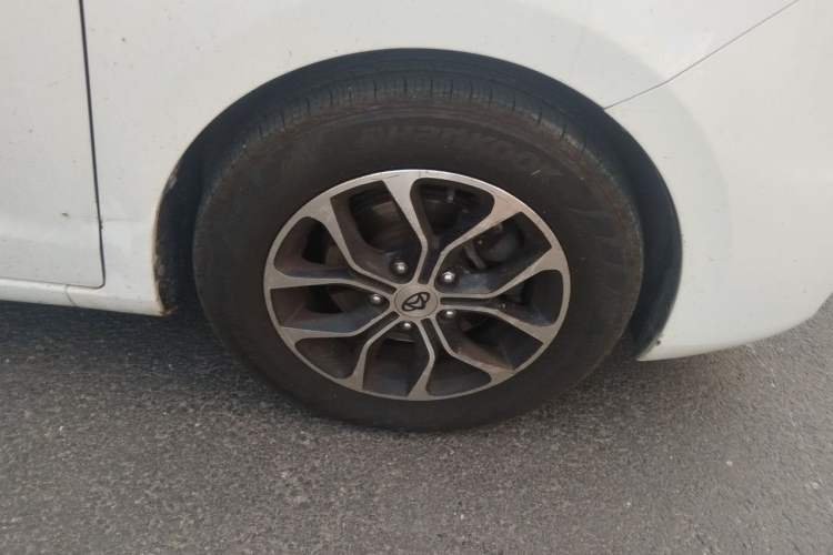 Used CHANGAN KAICHENG Oushang A600 2017 1.5L Manual Luxury Model Right Front Wheel Hub