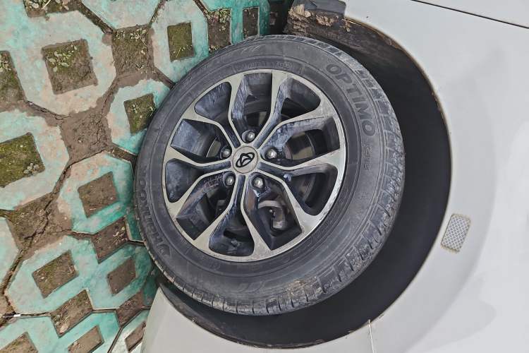 Used CHANGAN KAICHENG Oushang A600 2017 1.5L Manual Luxury Model Right Front Wheel Hub