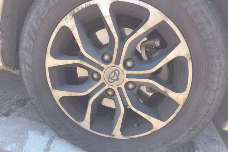 Used CHANGAN KAICHENG Oushang A600 2017 1.5L Manual Luxury Model Right Front Wheel Hub