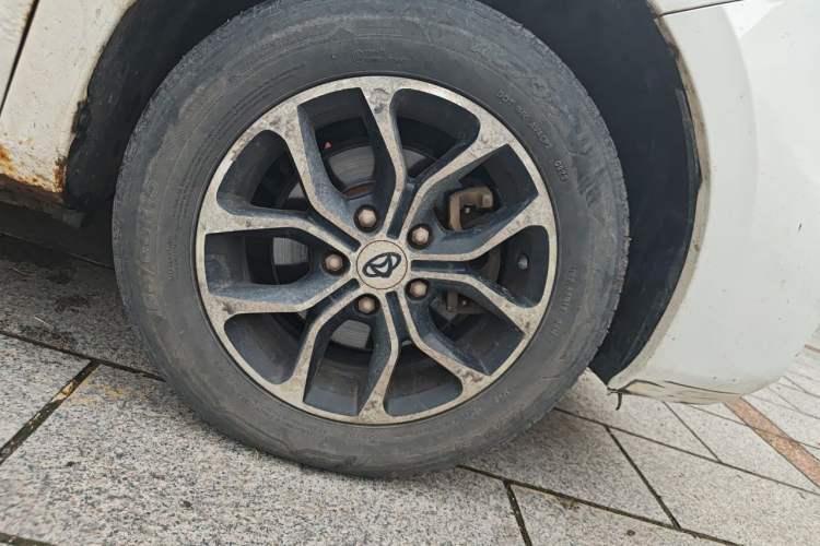 Used CHANGAN KAICHENG Oushang A600 2017 1.5L Manual Luxury Model Right Front Wheel Hub