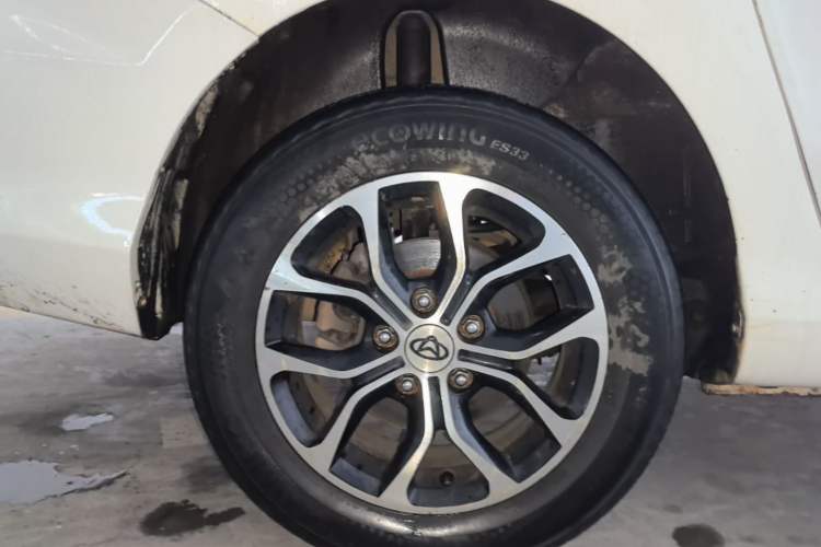 Used CHANGAN KAICHENG Oushang A600 2017 1.5L Manual Standard Edition Right Rear Wheel Hub
