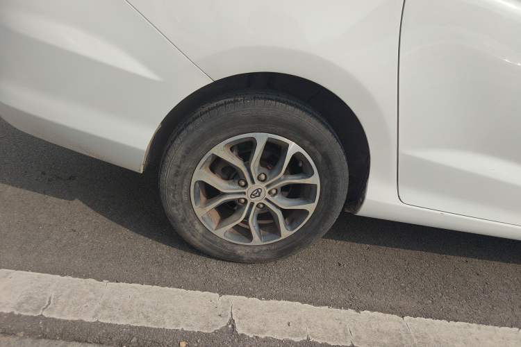 Used CHANGAN KAICHENG Oushang A600 2017 1.5L Manual Standard Edition Right Rear Wheel Hub