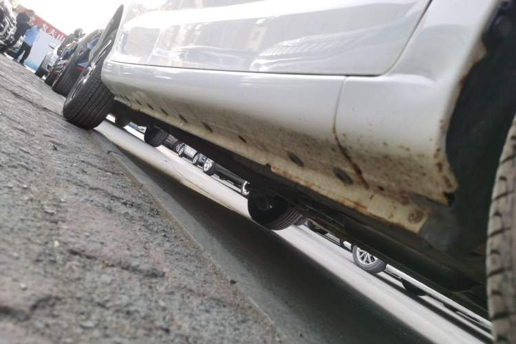 Used CHANGAN KAICHENG Oushang A600 2017 1.5L Manual Standard Edition Right Side Sill