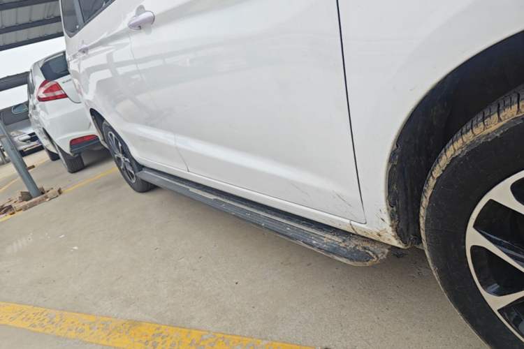 Used CHANGAN KAICHENG Oushang A600 2017 1.5L Manual Luxury Model Right Side Sill