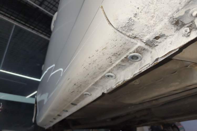 Used CHANGAN KAICHENG Oushang A600 2017 1.5L Manual Standard Edition Right Side Sill