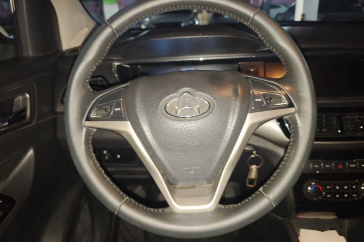 Used CHANGAN KAICHENG Oushang A600 2017 1.5L Manual Luxury Model Steering Wheel