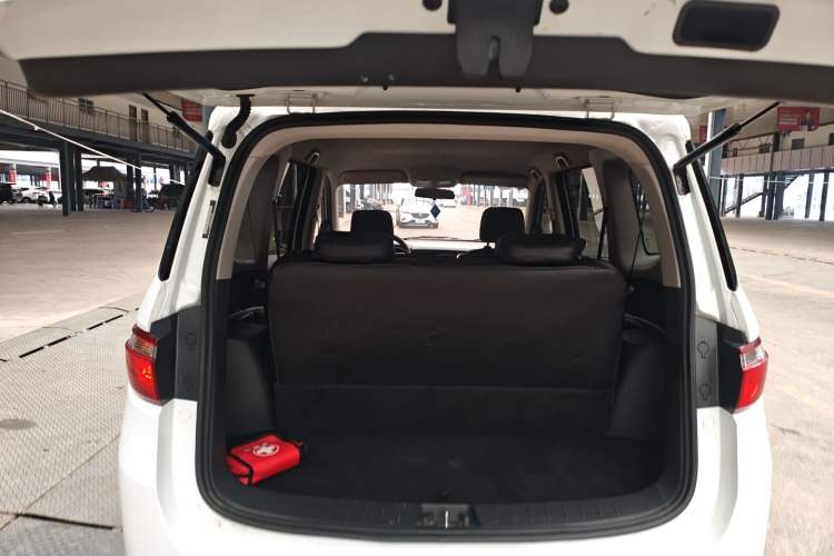 Used CHANGAN KAICHENG Oushang A600 2017 1.5L Manual Standard Edition Trunk