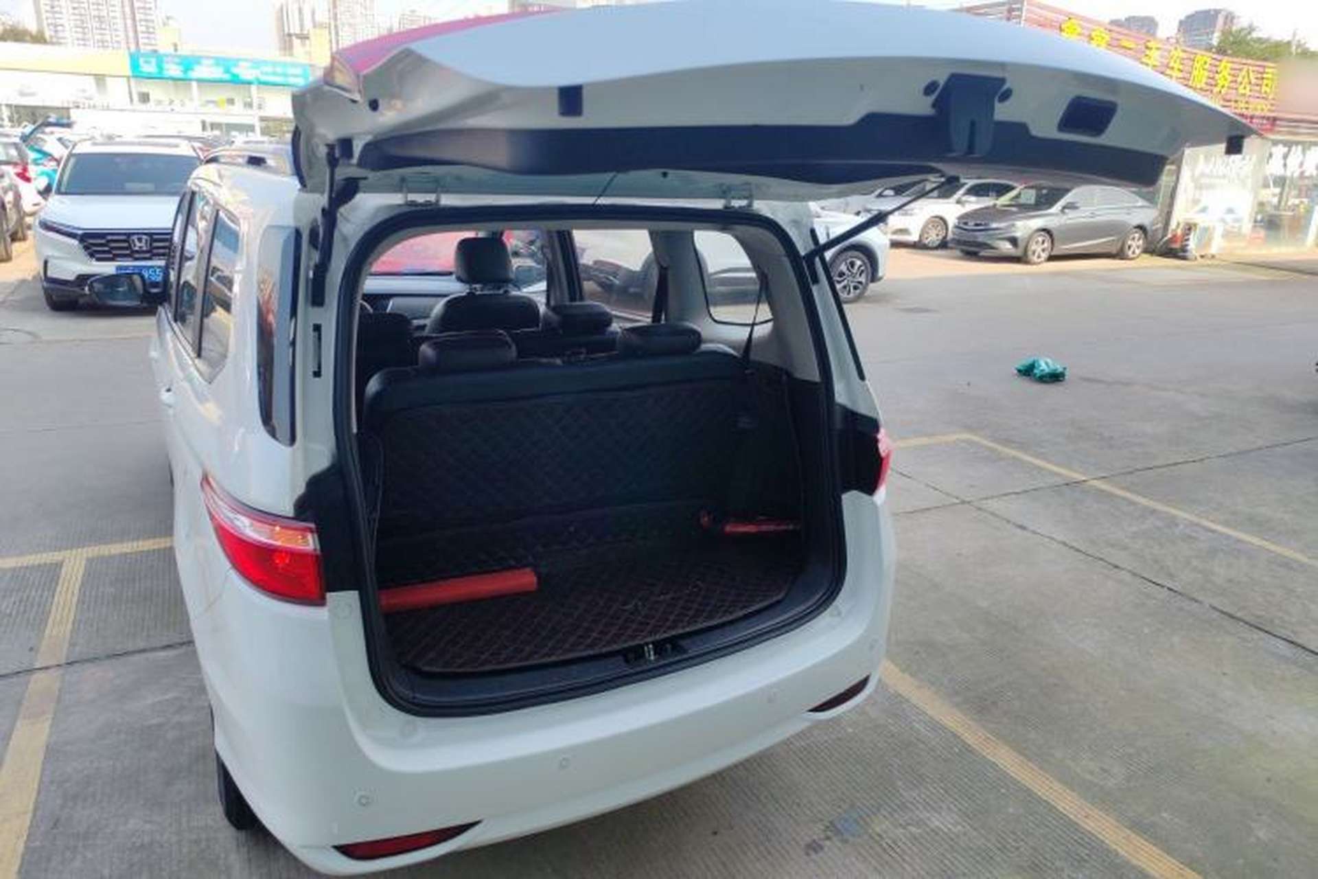 Used CHANGAN KAICHENG Oushang A600 2017 1.5L Manual Luxury Model Trunk