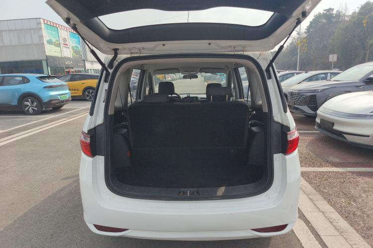Used CHANGAN KAICHENG Oushang A600 2017 1.5L Manual Standard Edition Trunk