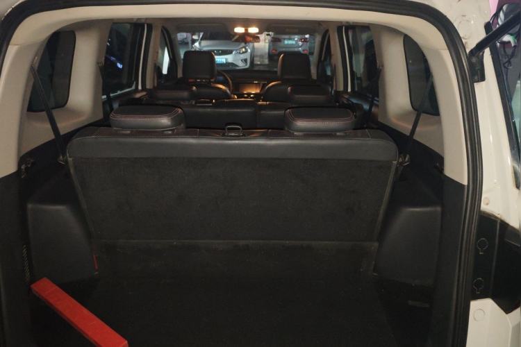 Used CHANGAN KAICHENG Oushang A600 2017 1.5L Manual Luxury Model Trunk