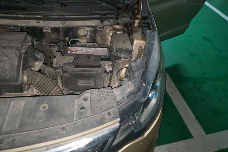 Used CHANGAN KAICHENG Oushang A600 2017 1.5L Manual Luxury Model Engine Bay Left