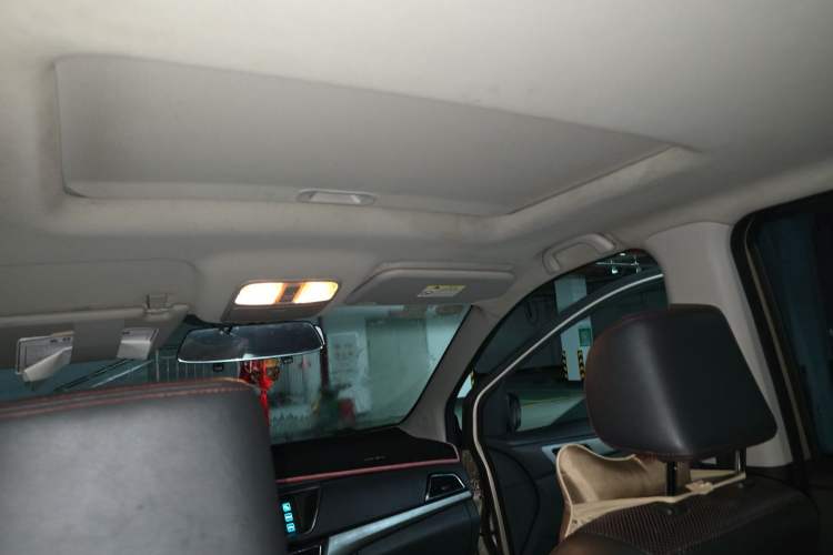 Used CHANGAN KAICHENG Oushang A600 2017 1.5L Manual Luxury Model Headliner