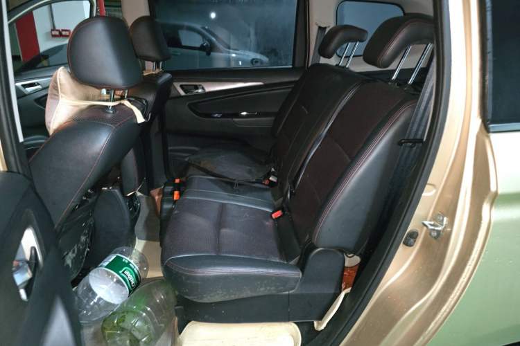 Used CHANGAN KAICHENG Oushang A600 2017 1.5L Manual Luxury Model Left Rear Seat