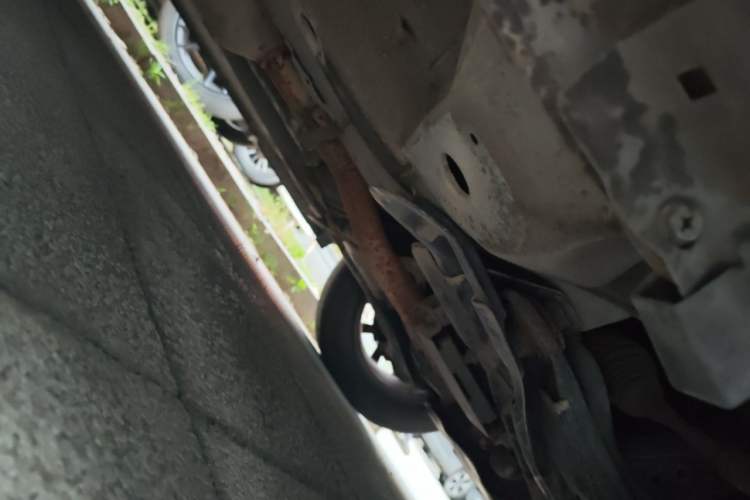 Used CHANGAN KAICHENG Oushang A600 2018 1.5L Manual Luxury Model Chassis Front Right