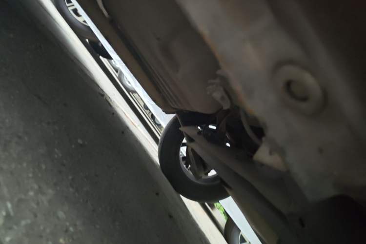 Used CHANGAN KAICHENG Oushang A600 2018 1.5L Manual Luxury Model Chassis Rear Left