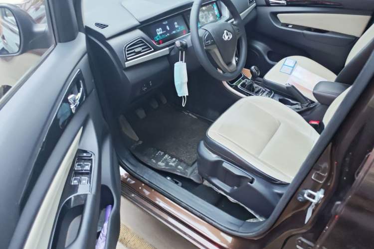 Used CHANGAN KAICHENG Oushang A600 2018 1.5L Manual Luxury Model Driver Seat