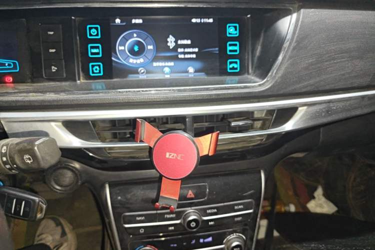 Used CHANGAN KAICHENG Oushang A600 2018 1.6L Automatic Luxury Model Audio And AC Panel