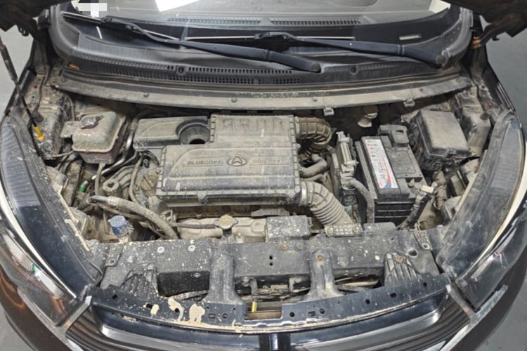 Used CHANGAN KAICHENG Oushang A600 2018 1.6L Automatic Luxury Model Engine Bay