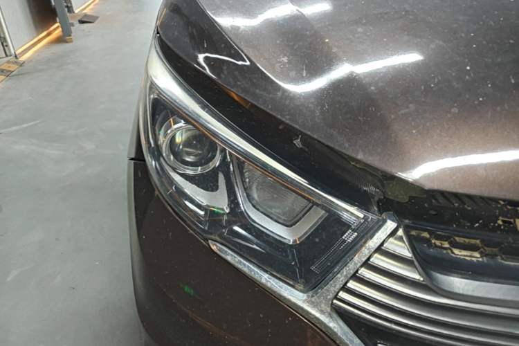 Used CHANGAN KAICHENG Oushang A600 2018 1.6L Automatic Luxury Model Right Front Headlight