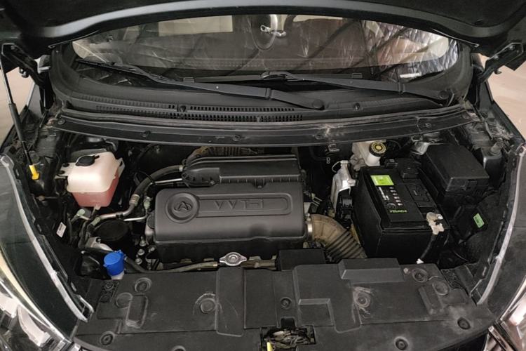 Used CHANGAN KAICHENG Oushang A600 2018 1.5L Manual Luxury Model Engine Bay