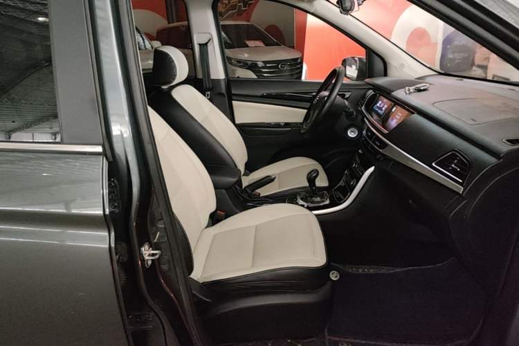 Used CHANGAN KAICHENG Oushang A600 2018 1.5L Manual Luxury Model Right Front Seat