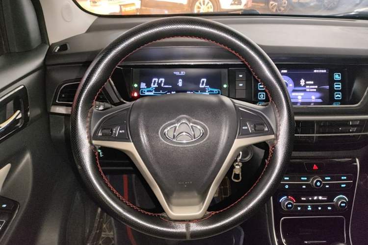 Used CHANGAN KAICHENG Oushang A600 2018 1.5L Manual Luxury Model Steering Wheel