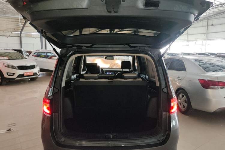 Used CHANGAN KAICHENG Oushang A600 2018 1.5L Manual Luxury Model Trunk
