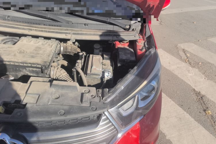Used CHANGAN KAICHENG Oushang A600 2018 1.6L Automatic Elite Model Engine Bay Left