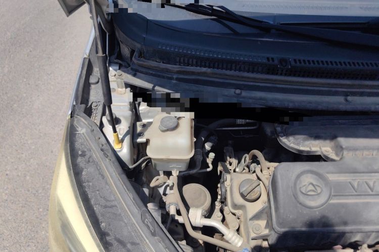 Used CHANGAN KAICHENG Oushang A600 2018 1.5L Manual Luxury Model Engine Bay Right
