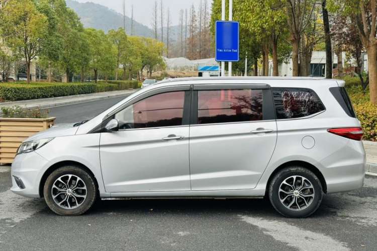 Used CHANGAN KAICHENG Oushang A600 2018 1.5L Manual Luxury Model Exterior 3