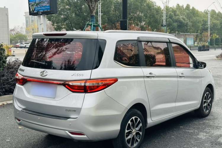 Used CHANGAN KAICHENG Oushang A600 2018 1.5L Manual Luxury Model Exterior 5