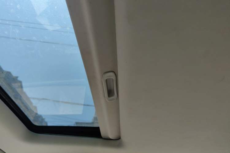 Used CHANGAN KAICHENG Oushang A600 2018 1.5L Manual Luxury Model Headliner