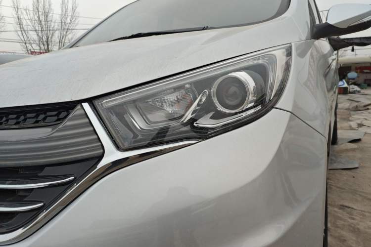 Used CHANGAN KAICHENG Oushang A600 2018 1.5L Manual Elite Version Left Front Headlight