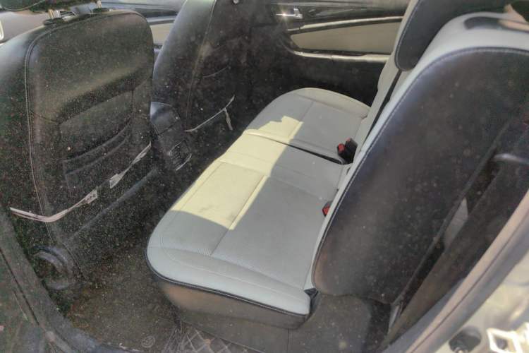 Used CHANGAN KAICHENG Oushang A600 2018 1.5L Manual Luxury Model Left Rear Seat