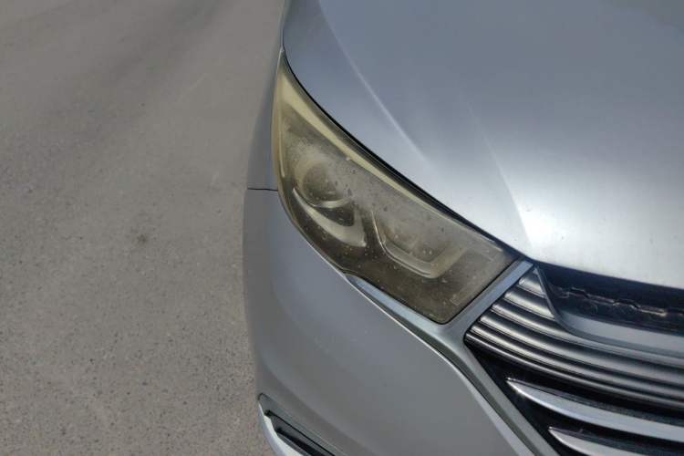 Used CHANGAN KAICHENG Oushang A600 2018 1.5L Manual Luxury Model Right Front Headlight