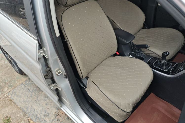 Used CHANGAN KAICHENG Oushang A600 2018 1.5L Manual Elite Version Right Front Seat